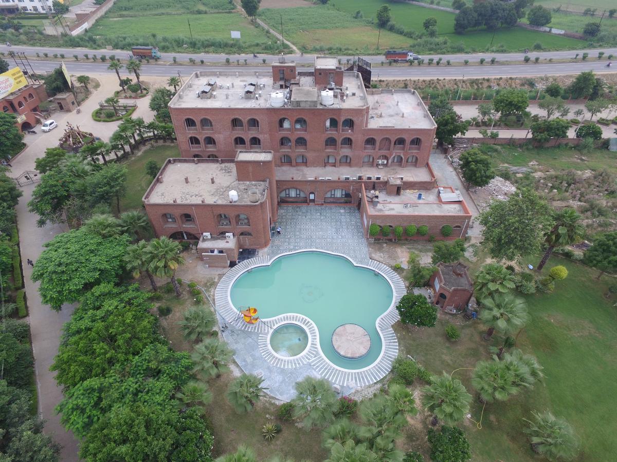 Magsons Resorts Kosi Luaran gambar